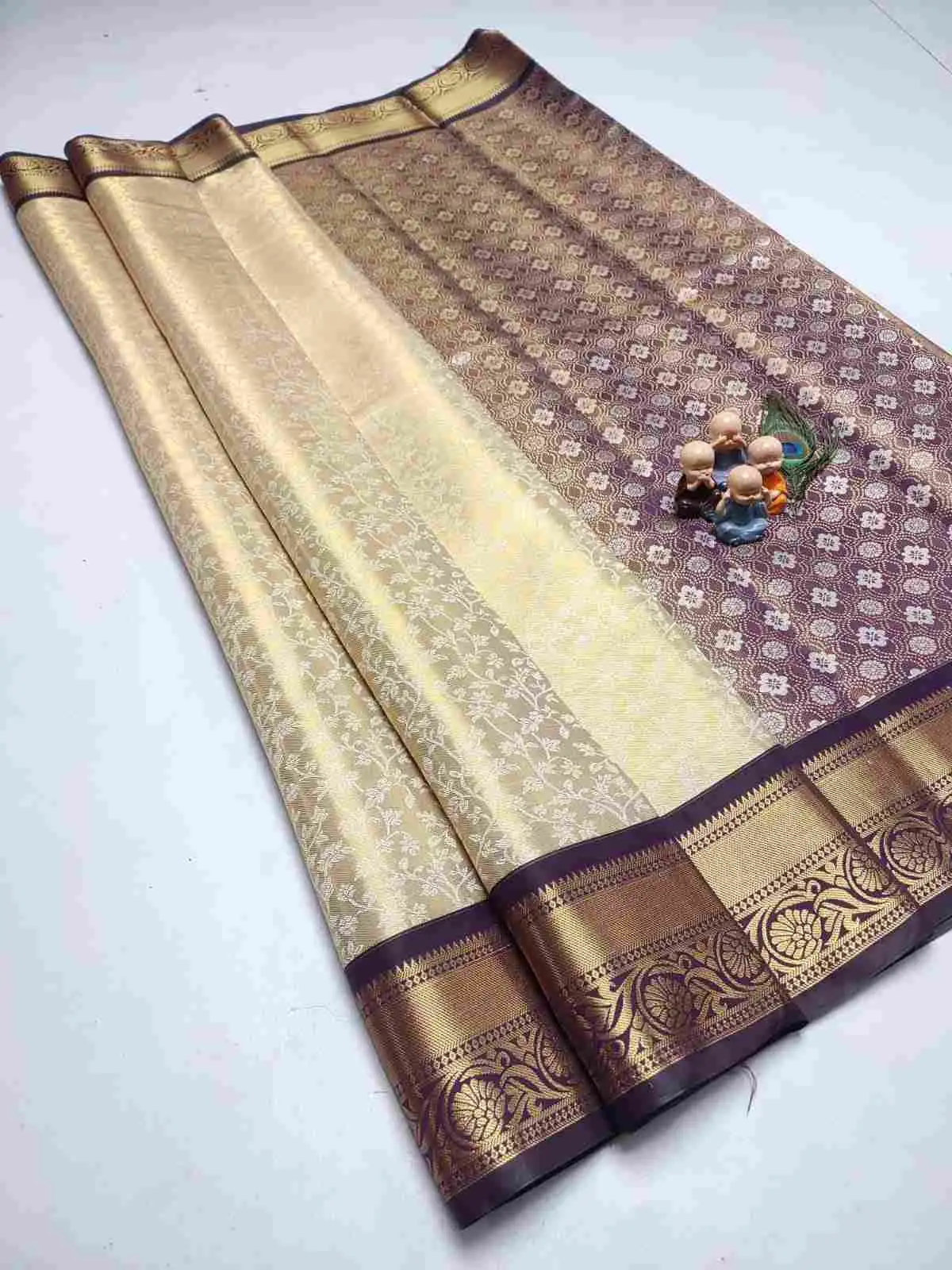 Floral Jaal Double Weave Brocade Semi Kanchipuram Silk Saree